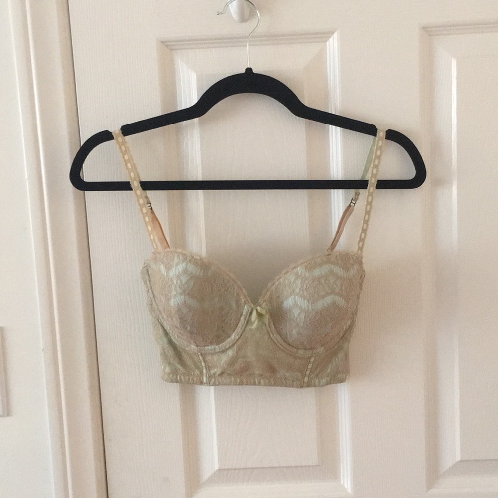 Lacy bra